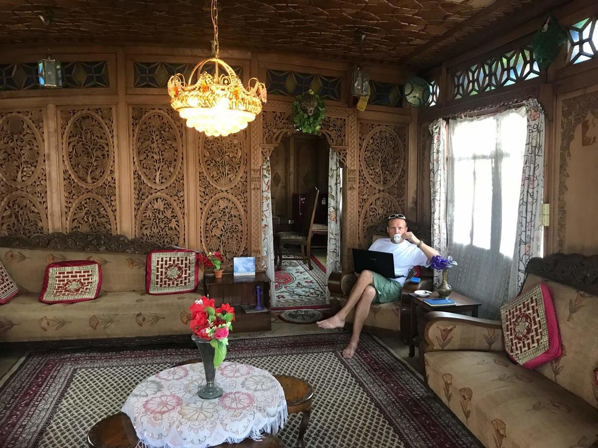 House Boat New Manora Bed & Breakfast Srīnagar Екстериор снимка